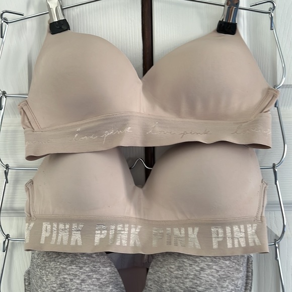 Collection of 6 Pink brand bras - Picture 2 of 8